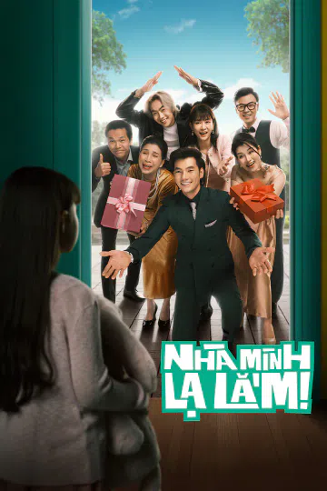 Nhà Mình Lạ Lắm